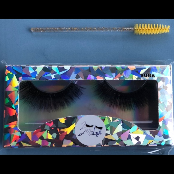 100% Mink Lashes - Picture 7 of 7